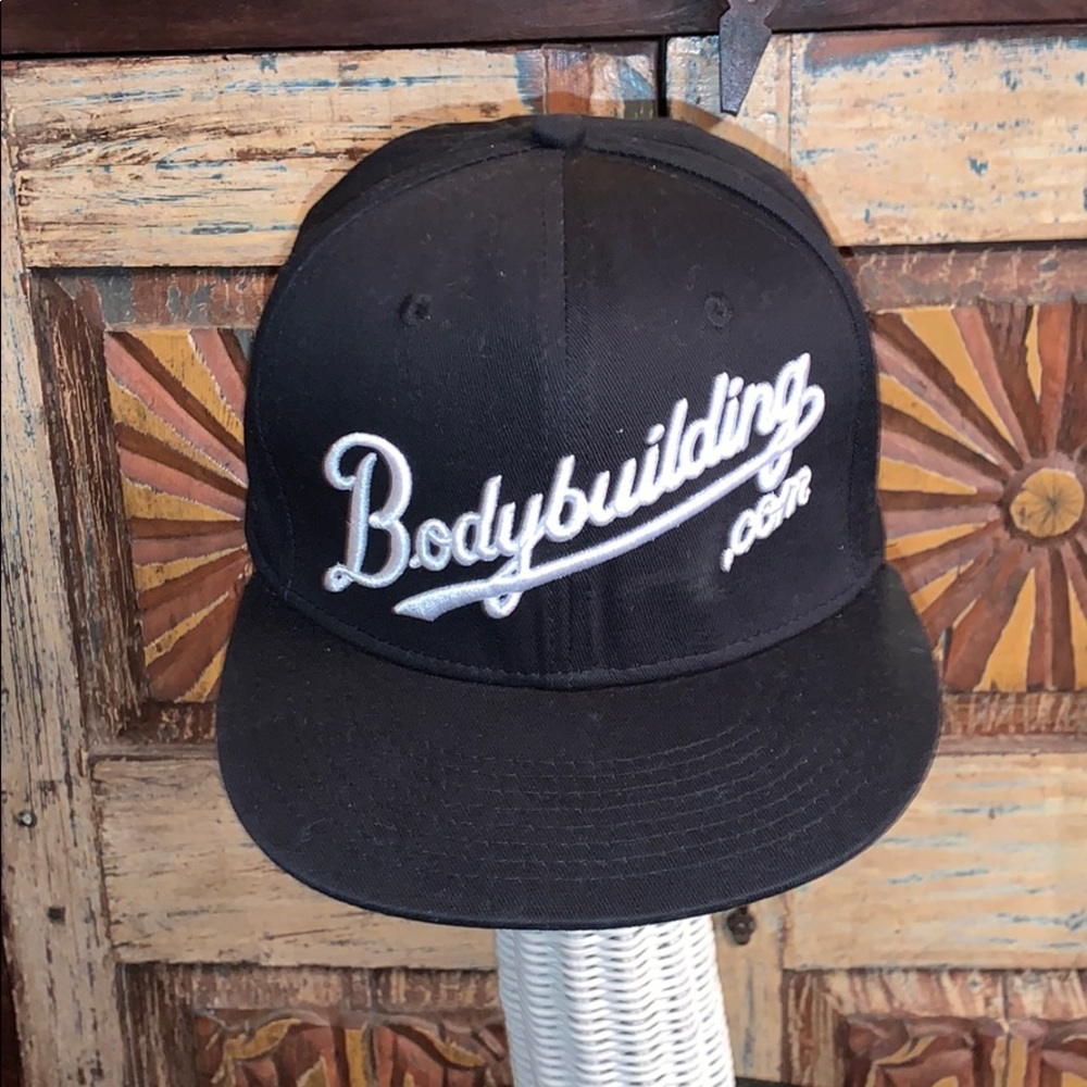 Bodybuilding .com SnapBack black hat white letters